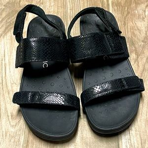 Vionic Bolinas Platform Orthotic Sandals